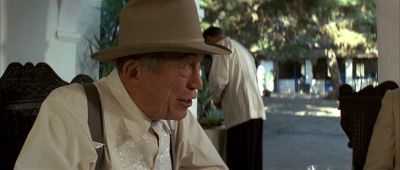 Still from Chinatown (1974) that has been tagged with: 9ab974 & day & profile shot & clean single & restaurant