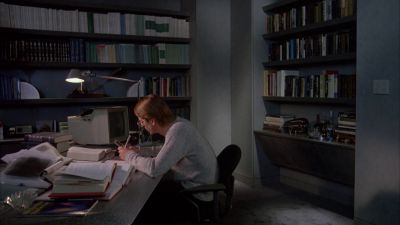 Still from Dead Ringers (1988) that has been tagged with: desk lamp