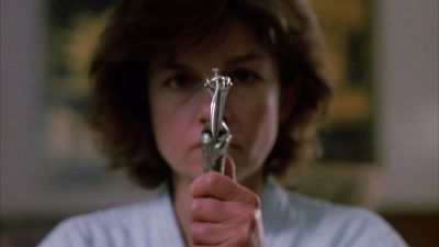 Still from Dead Ringers (1988) that has been tagged with: 883f45 & interior & clean single & medium close-up