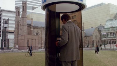 Still from Dead Ringers (1988) that has been tagged with: pay phone