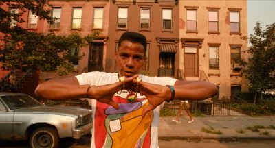 Still from Do the Right Thing (1989) that has been tagged with: clean single & medium shot & street