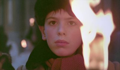 Still from Fanny and Alexander (1982) that has been tagged with: close-up & fire