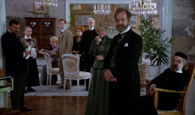 Still from Fanny and Alexander (1982) that has been tagged with: wide shot & group-shot