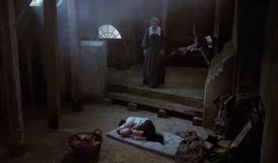 Still from Fanny and Alexander (1982) that has been tagged with: 424b4d & day & two-shot & wide shot
