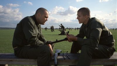 Still from Full Metal Jacket (1987) that has been tagged with: field