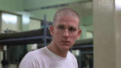 Still from Full Metal Jacket (1987) that has been tagged with: medium close-up & glasses & day & military