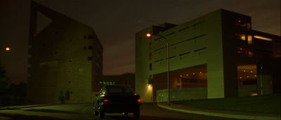 Still from Gattaca (1997) that has been tagged with: e13e33 & night & exterior