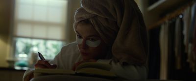 Still from Gone Girl (2014) that has been tagged with: medium close-up