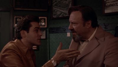 Still from GoodFellas (1990) that has been tagged with: 4f404c