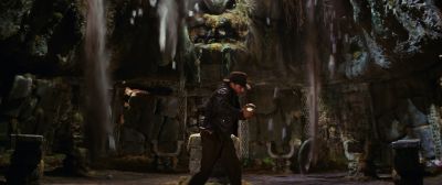 Still from Indiana Jones and the Raiders of the Lost Ark (1981) that has been tagged with: clean single & cave