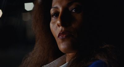Still from Jackie Brown (1997) that has been tagged with: 5a2720 & close-up & night