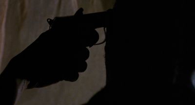 Still from Jackie Brown (1997) that has been tagged with: silhouette
