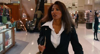Still from Jackie Brown (1997) that has been tagged with: clean single & day & mall & medium shot & interior