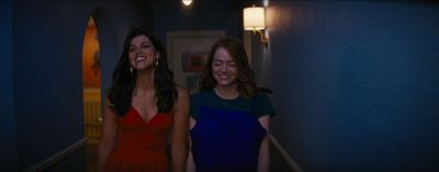 Still from La La Land (2016) that has been tagged with: 944a00 & night & hallway