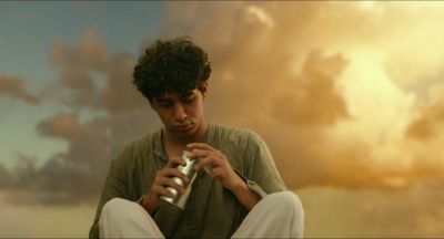 Still from Life of Pi (2012) that has been tagged with: e5ab71 & low-angle