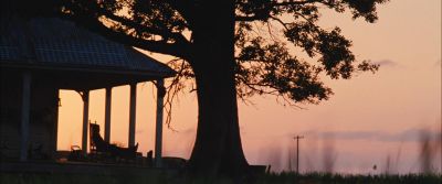 Still from Looper (2012) that has been tagged with: sunset