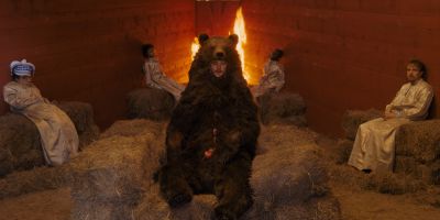 Still from Midsommar (2019) that has been tagged with: fire & bear