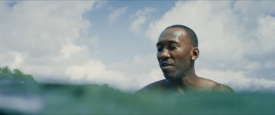 Still from Moonlight (2016) that has been tagged with: ocean