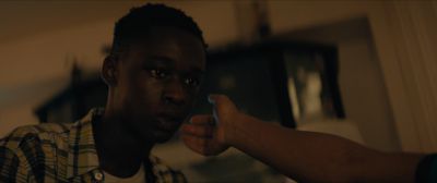 Still from Moonlight (2016) that has been tagged with: 3d341f & medium close-up & interior
