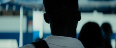 Still from Moonlight (2016) that has been tagged with: 75aac2 & interior & day & over-the-shoulder