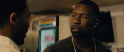 Still from Moonlight (2016) that has been tagged with: restaurant & over-the-shoulder