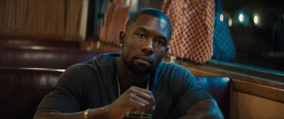 Still from Moonlight (2016) that has been tagged with: restaurant & clean single & diner