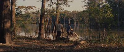 Still from Mud (2013) that has been tagged with: wide shot