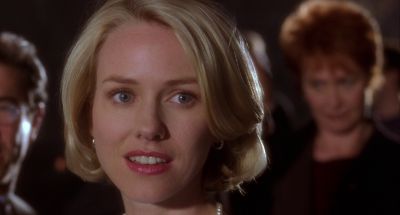 Still from Mulholland Drive (2001) that has been tagged with: 714f38 & interior & close-up