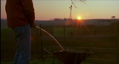 Still from My Own Private Idaho (1991) that has been tagged with: field & lens flare