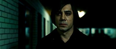 Still from No Country For Old Men (2007) that has been tagged with: close-up & night