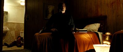Still from No Country For Old Men (2007) that has been tagged with: motel