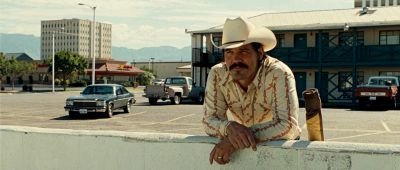 Still from No Country For Old Men (2007) that has been tagged with: clean single & parking lot