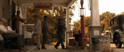 Still from O Brother, Where Art Thou? (2000) that has been tagged with: wide shot