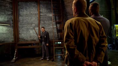 Still from Pacific Rim (2013) that has been tagged with: 8db800 & wide shot & over-the-shoulder