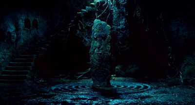 Still from Pan's Labyrinth (2006) that has been tagged with: 0d97ba & interior
