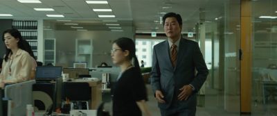Still from Parasite (2019) that has been tagged with: office