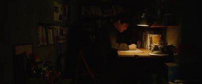 Still from Parasite (2019) that has been tagged with: desk lamp