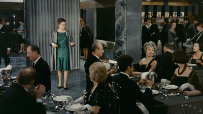  that has been tagged with: night & group-shot & wide shot