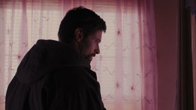 Still from Prisoners (2013) that has been tagged with: over-the-shoulder & day & bedroom