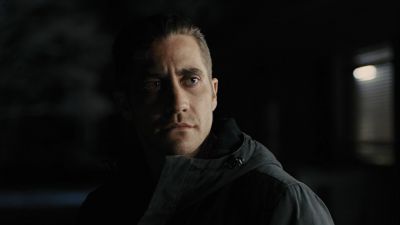 Still from Prisoners (2013) that has been tagged with: c3b192 & clean single & night