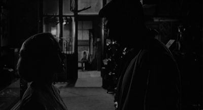 Still from Psycho (1960) that has been tagged with: night & two-shot & black and white