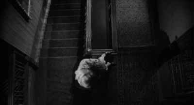 Still from Psycho (1960) that has been tagged with: wide shot & interior & clean single & overhead