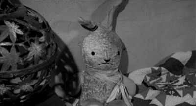 Still from Psycho (1960) that has been tagged with: teddy bear & medium close-up & insert