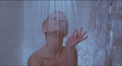 Still from Psycho (1998) that has been tagged with: shower