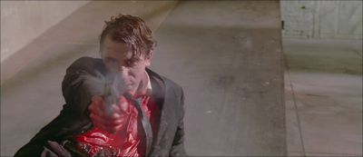 Still from Reservoir Dogs (1992) that has been tagged with: gun