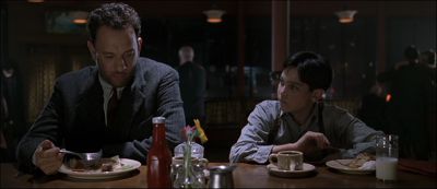 Still from Road To Perdition (2002) that has been tagged with: dinner