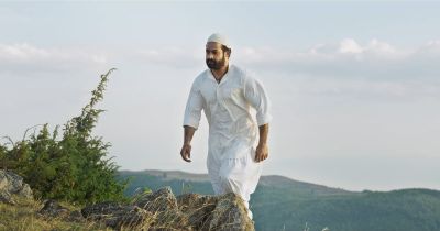Still from RRR (2022) that has been tagged with: c2b180 & mountains