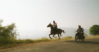 Still from RRR (2022) that has been tagged with: f5f5f5