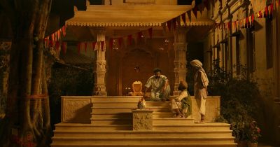 Still from RRR (2022) that has been tagged with: e3aa59