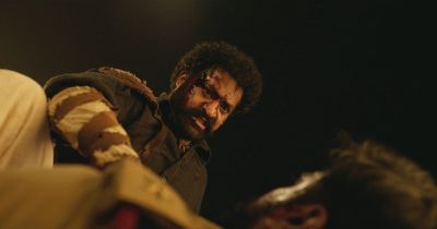 Still from RRR (2022) that has been tagged with: 7e461b & fight